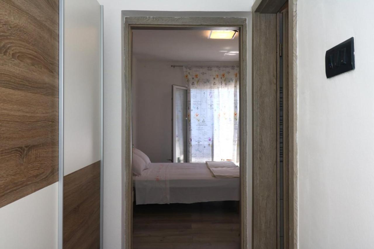 Apartmani Mikin Betina  Luaran gambar