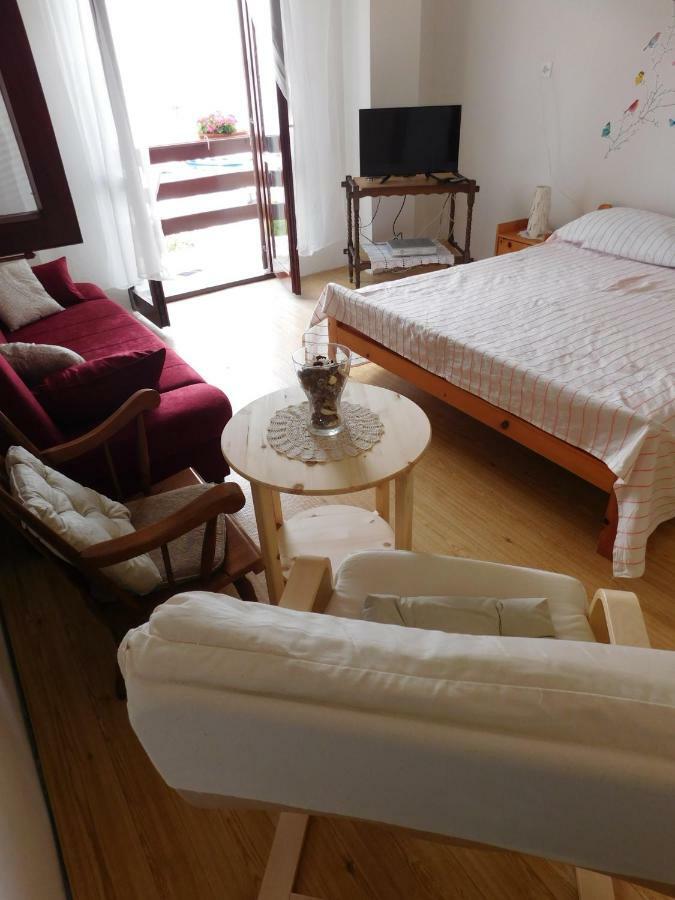 Apartmani Mikin Betina  Luaran gambar