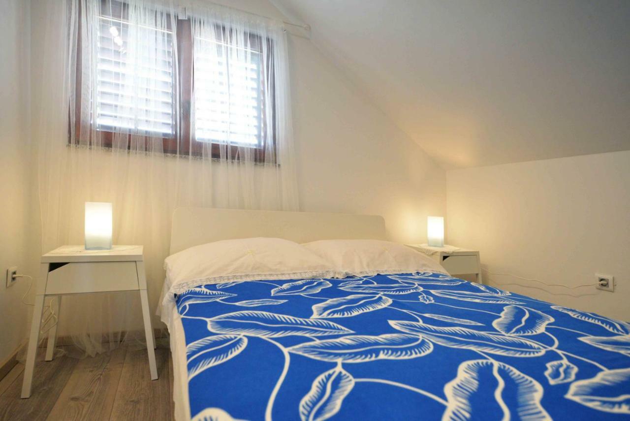 Apartmani Mikin Betina  Luaran gambar