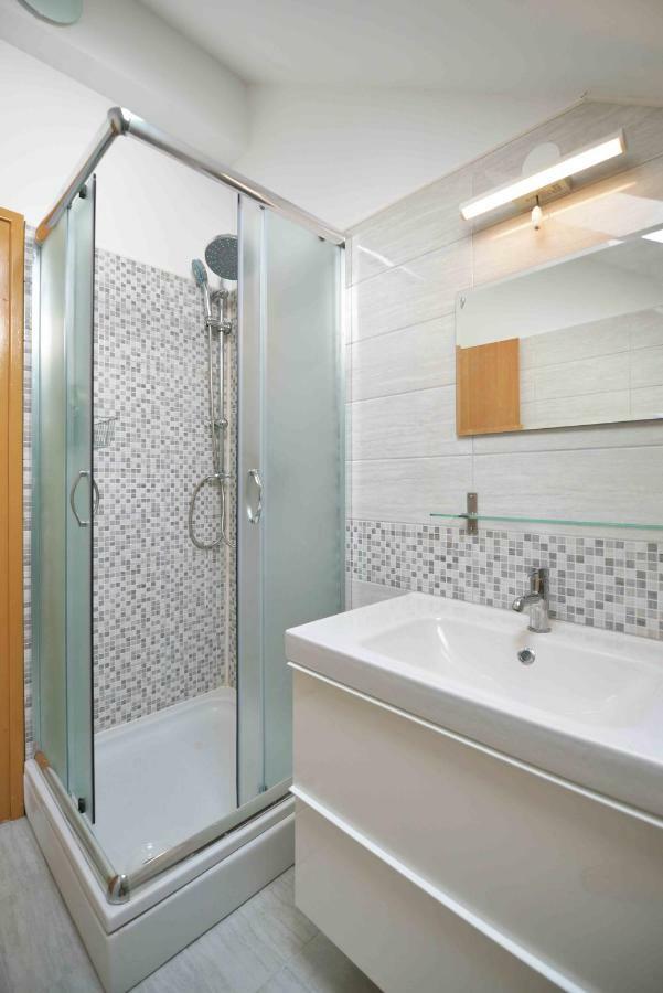 Apartmani Mikin Betina  Luaran gambar